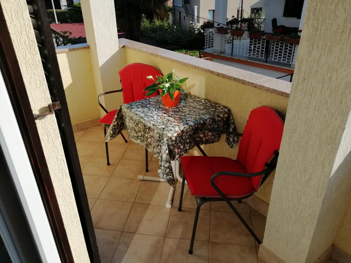 Apartmani Darko 로비니 외부 사진