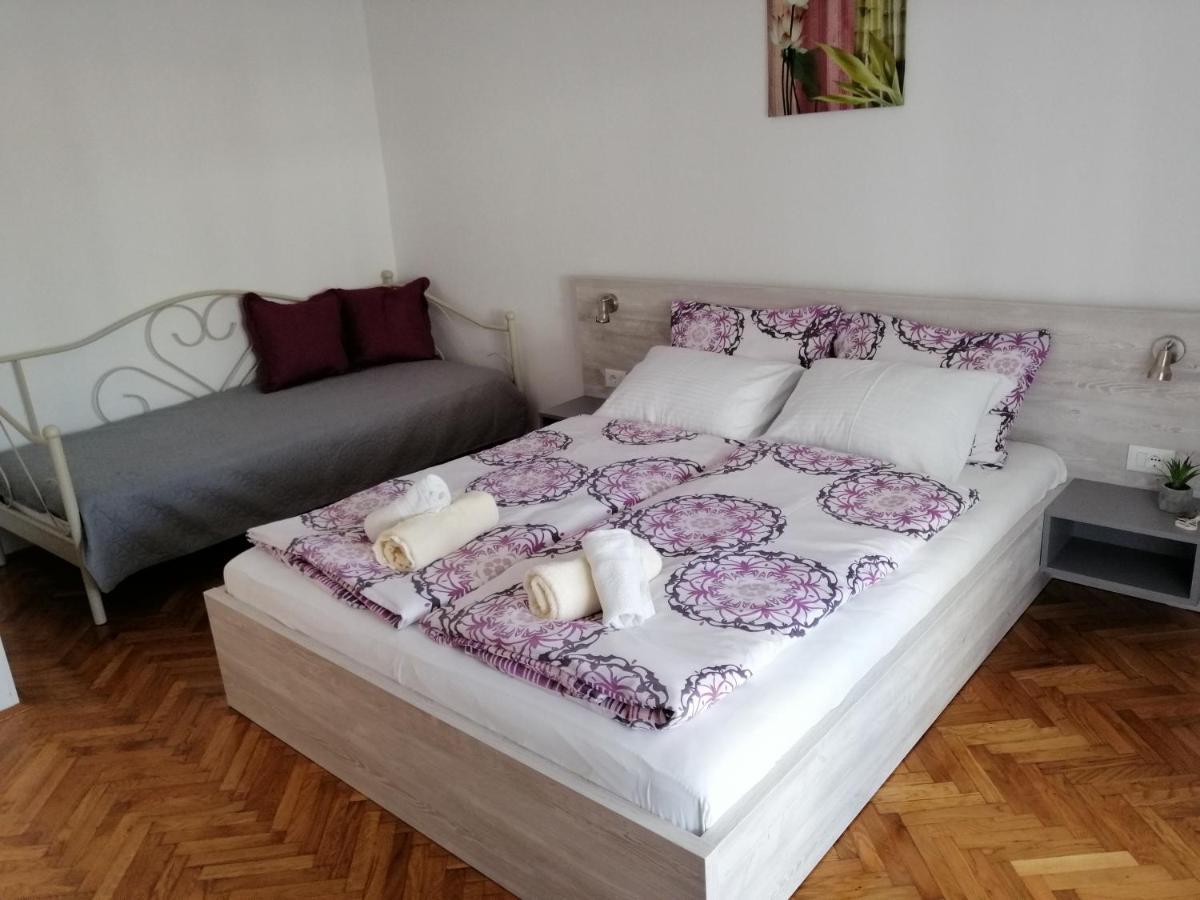 Apartmani Darko 로비니 외부 사진