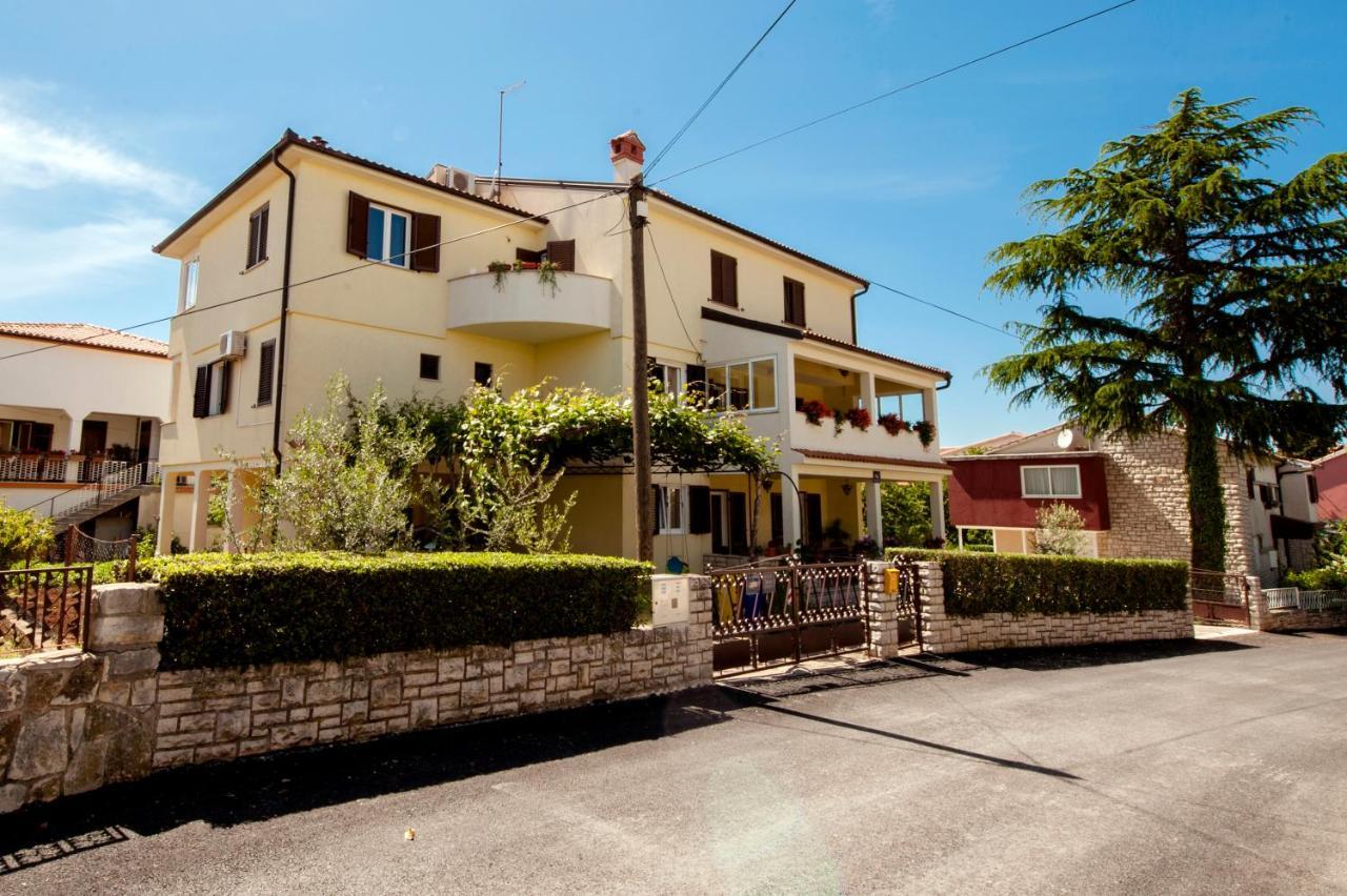 Apartmani Darko 로비니 외부 사진