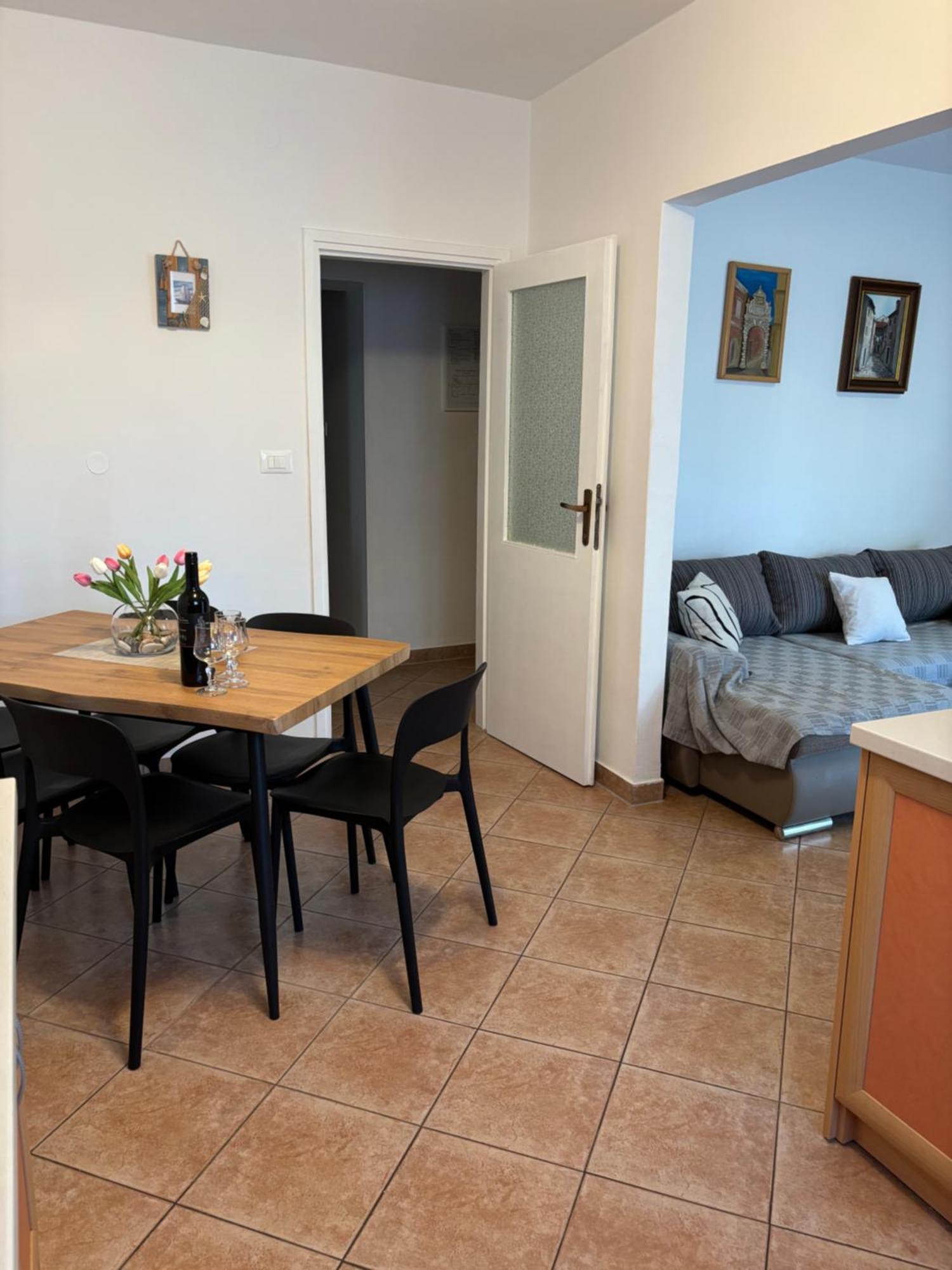 Apartmani Darko 로비니 외부 사진